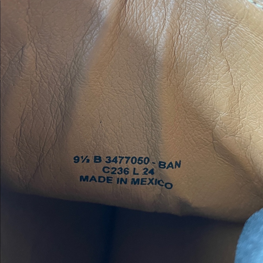 Frye Campus 14L Banana Boots - size 9.5 - Picture 3 of 9